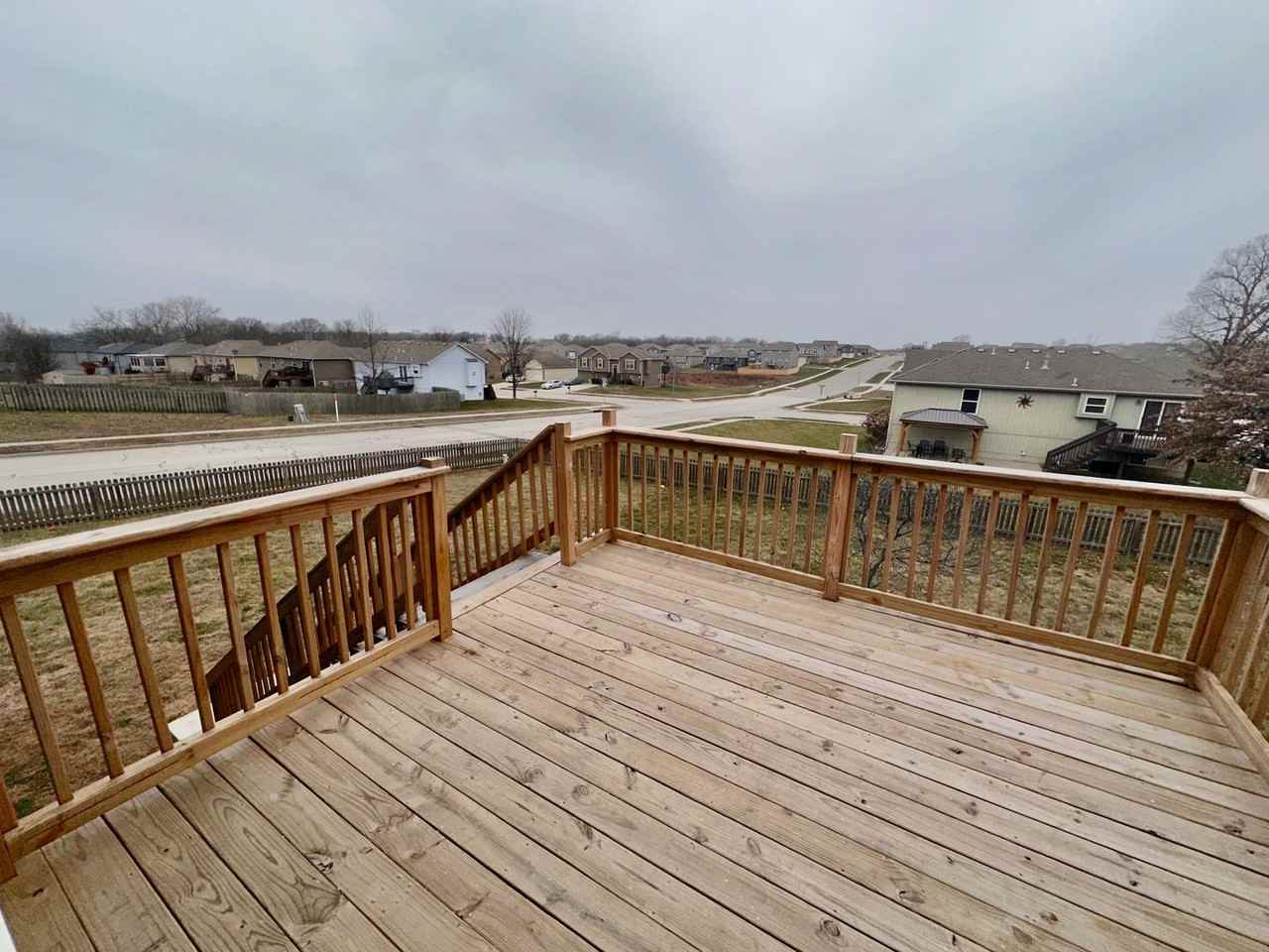 612 Fall Creek Dr - Photo 5 of 16