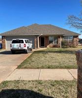 featured image of 629 E Linden Ln