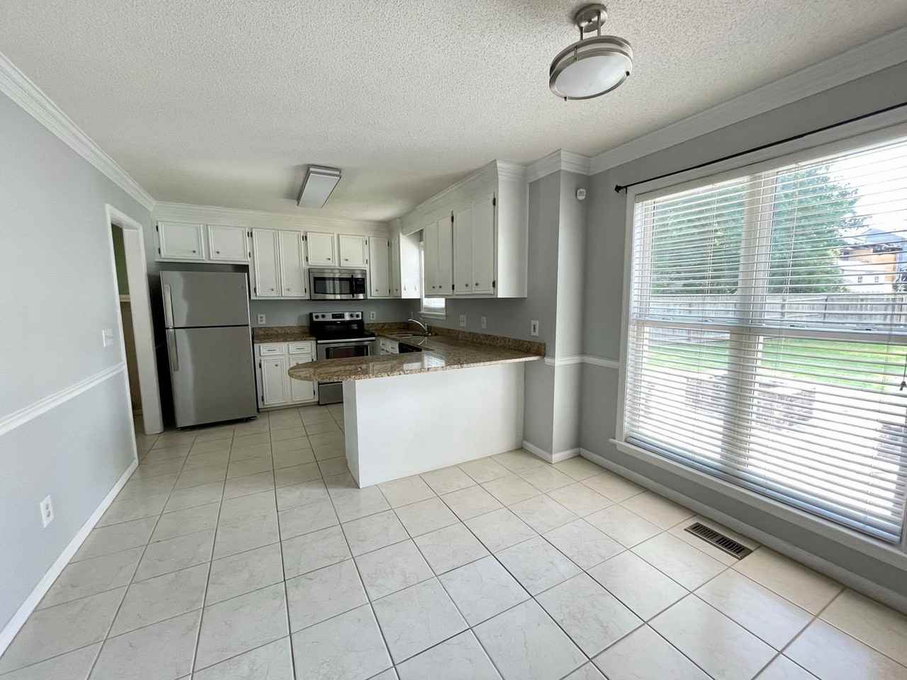 164 Shadeland Cir - Photo 5 of 25