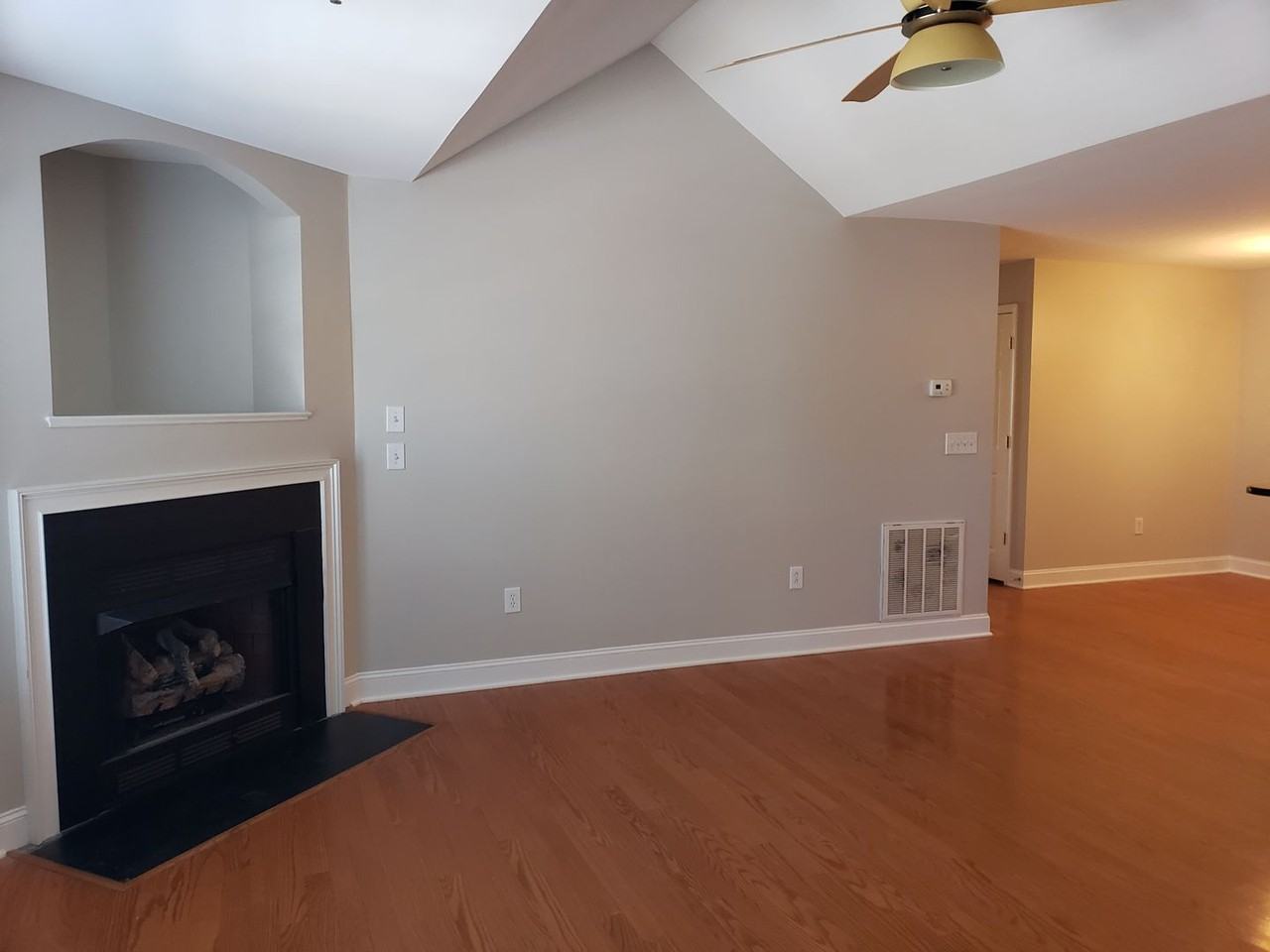 4732 Tatton Park Cir - Photo 2 of 14