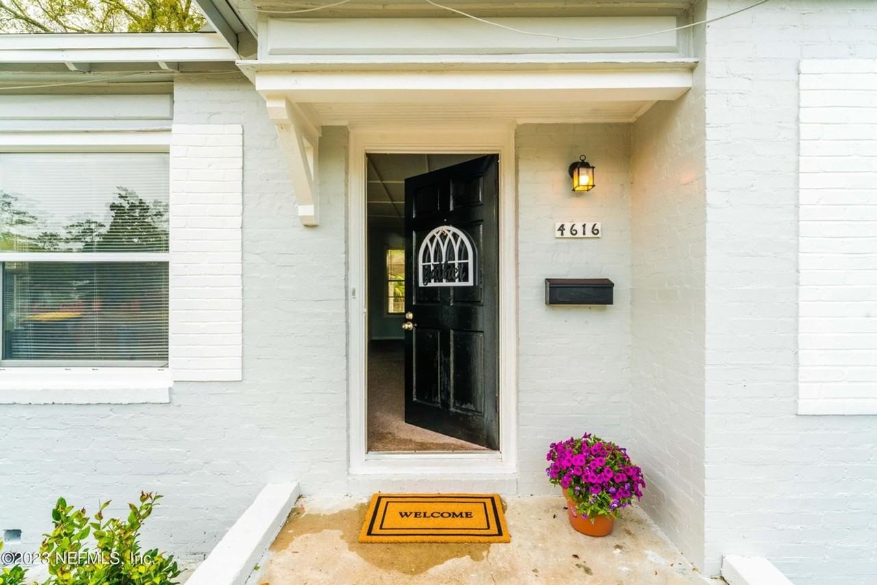 4616 Timuquana Rd - Photo 2 of 30