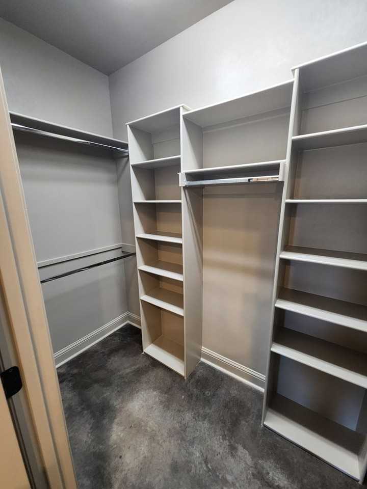 Parkland Heights - Photo 7 of 24
