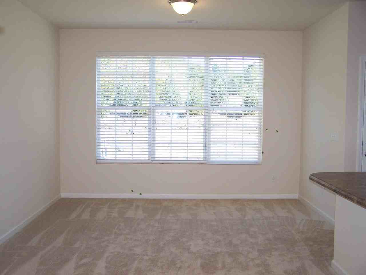 2377 Hartfield Cir - Photo 7 of 8