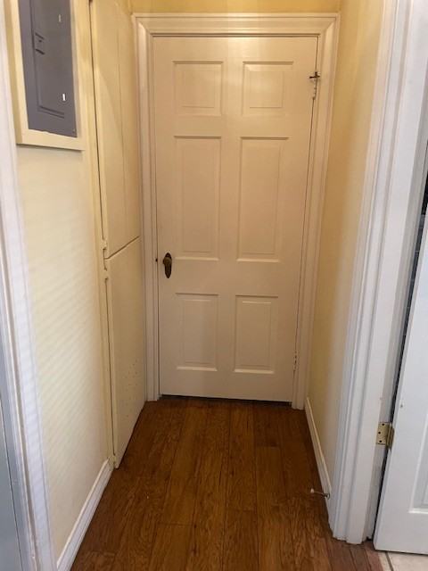 2214 22nd St - Photo 4 of 22