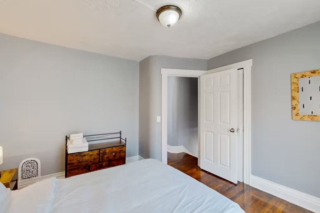 230 Champlain St #NA - Photo 3 of 8