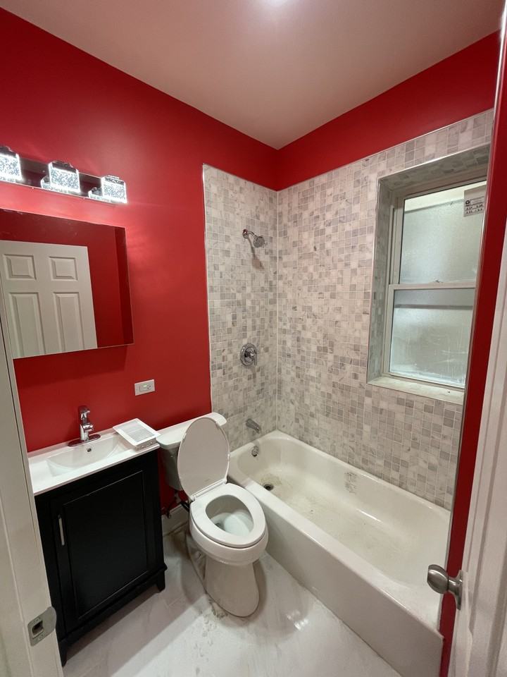 416 S Homan Ave #1 - Photo 5 of 7