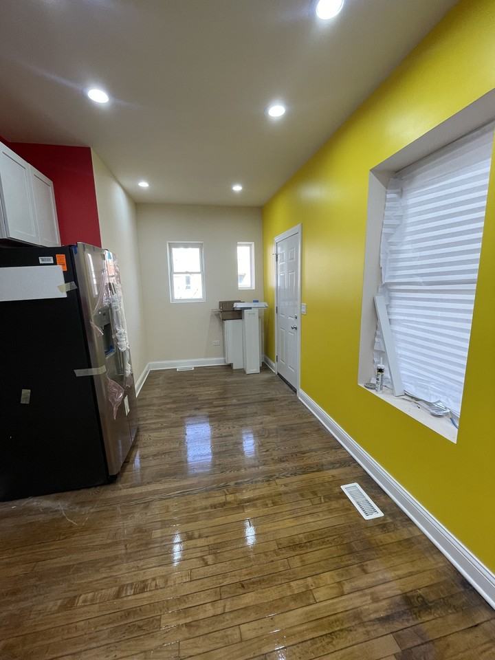 416 S Homan Ave #1 - Photo 7 of 7
