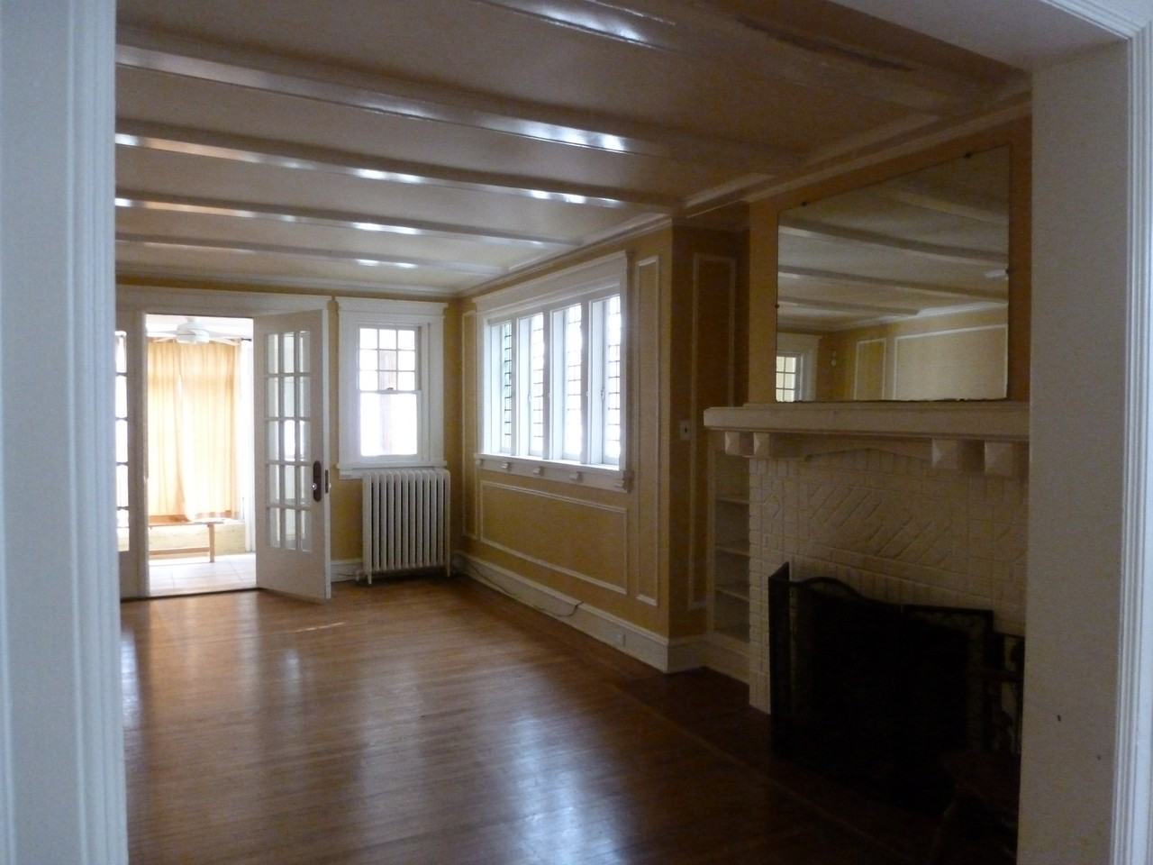 6243 Washington Ave #NA - Photo 5 of 31