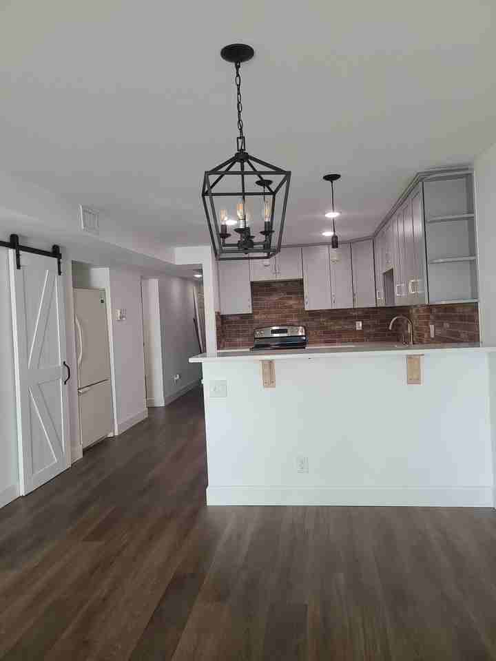 760 S Brevard Ave #416 - Photo 3 of 15