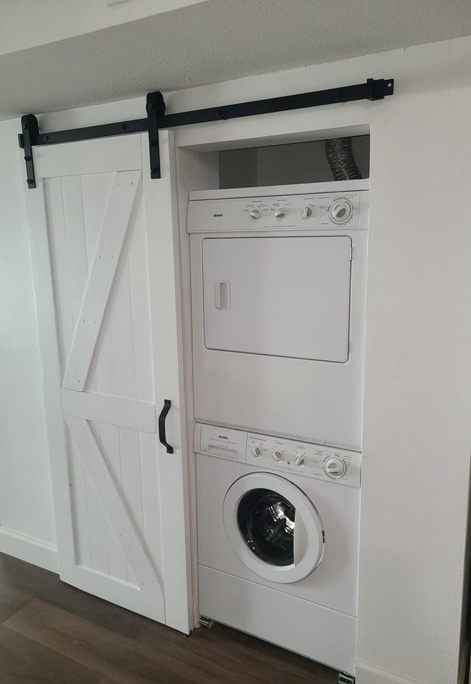 760 S Brevard Ave #416 - Photo 4 of 15