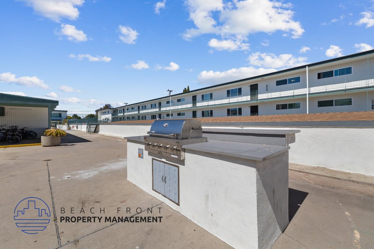 Premier Apartments - Photo 2 of 33