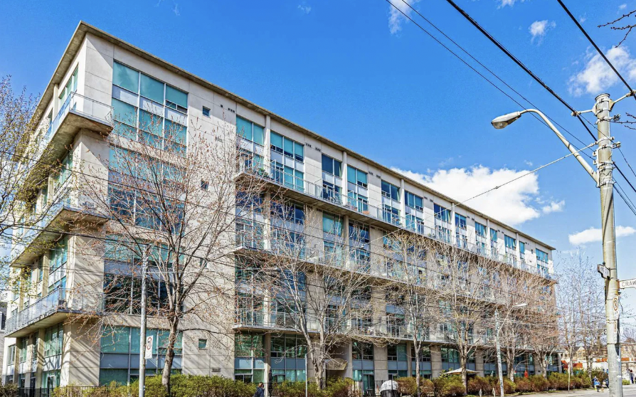 954 King Street West ##04 - Photo 5 of 7