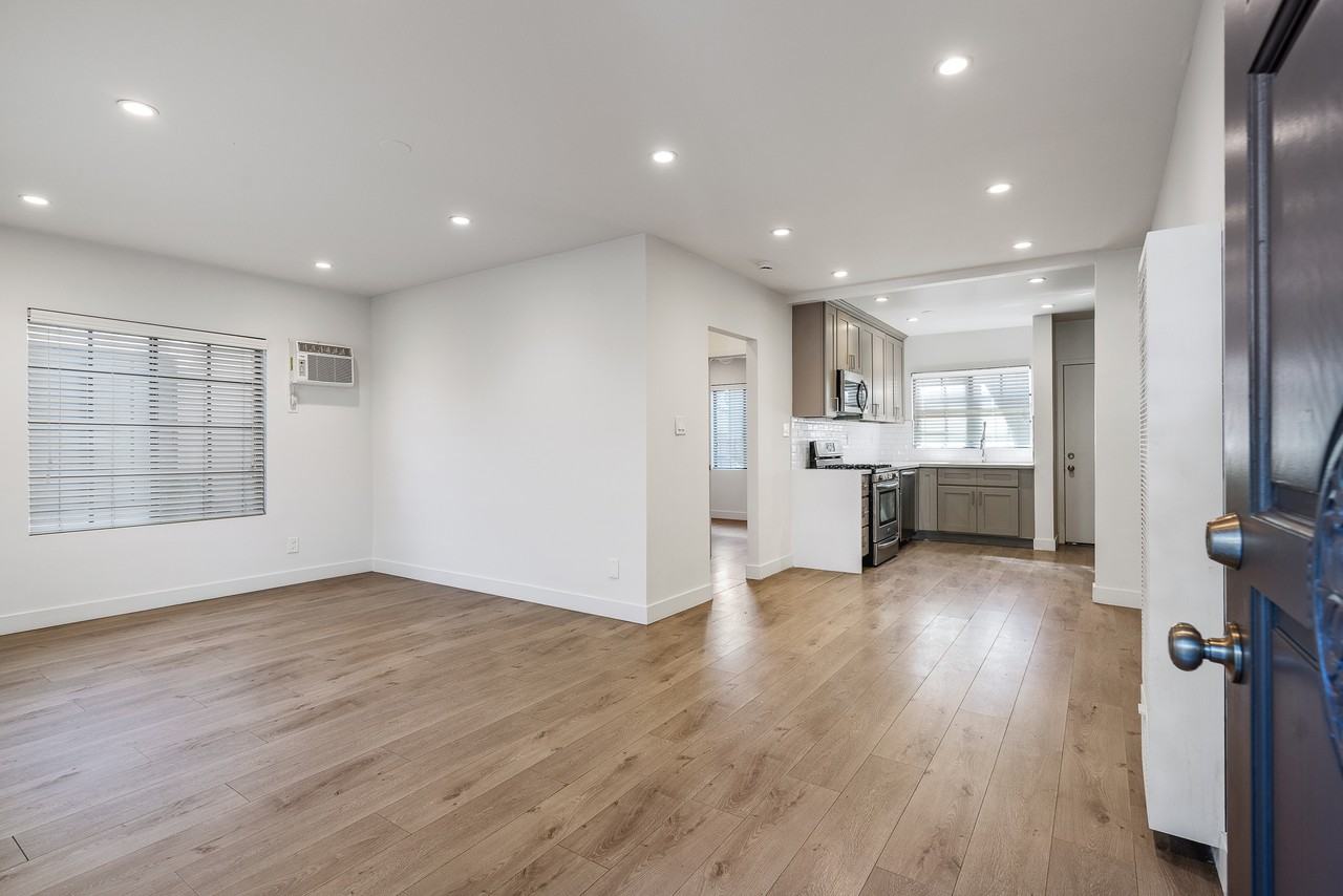 2916 9th Avenue #A - Photo 5 of 12