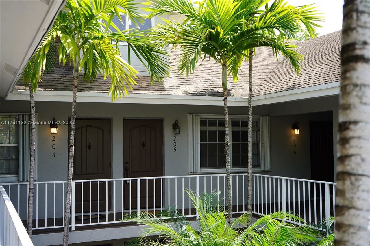 510 Ne 17th Ave #205