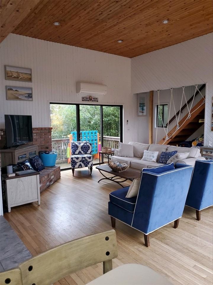 437 Dehnhoff Walk - Photo 4 of 13