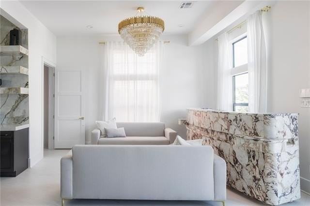 4522 Palmyra St #A - Photo 5 of 25