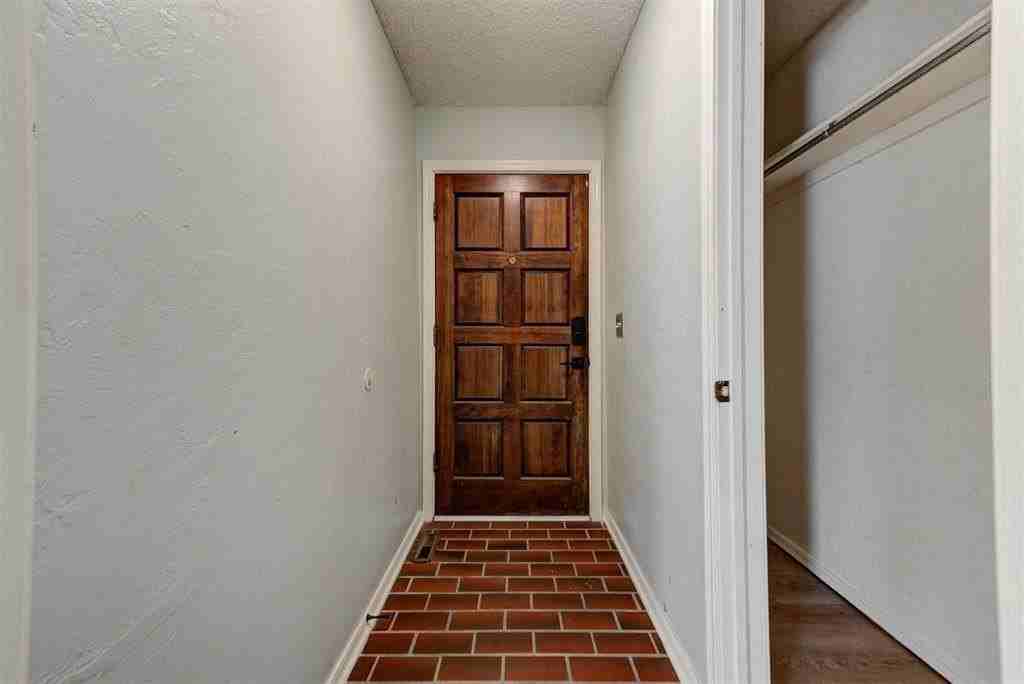 2120 Castle Rock - Photo 6 of 42