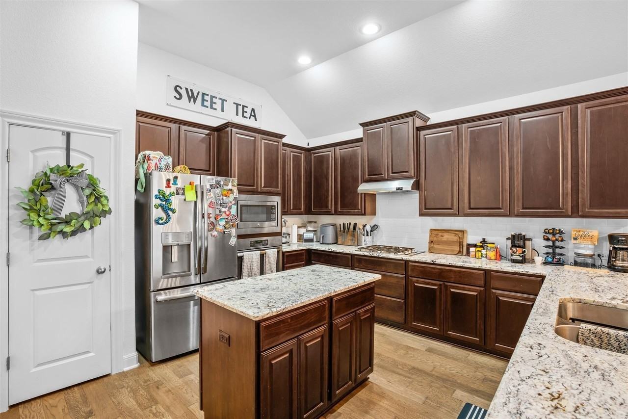 2924 Scout Pony Dr - Photo 6 of 36