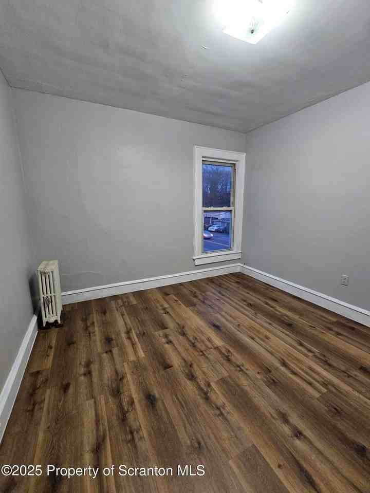 1225 S Main St - Photo 2 of 9