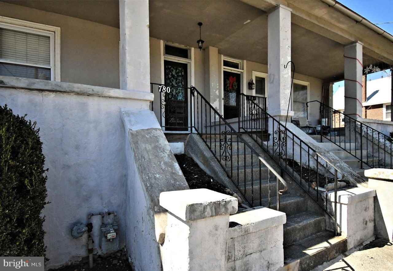 780 Starr Street - Photo 4 of 48