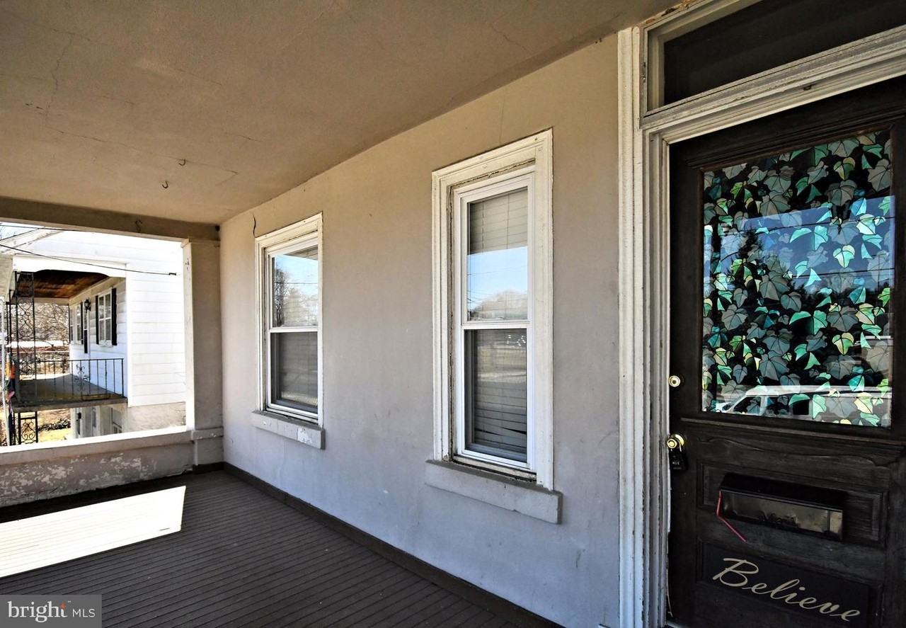 780 Starr Street - Photo 6 of 48