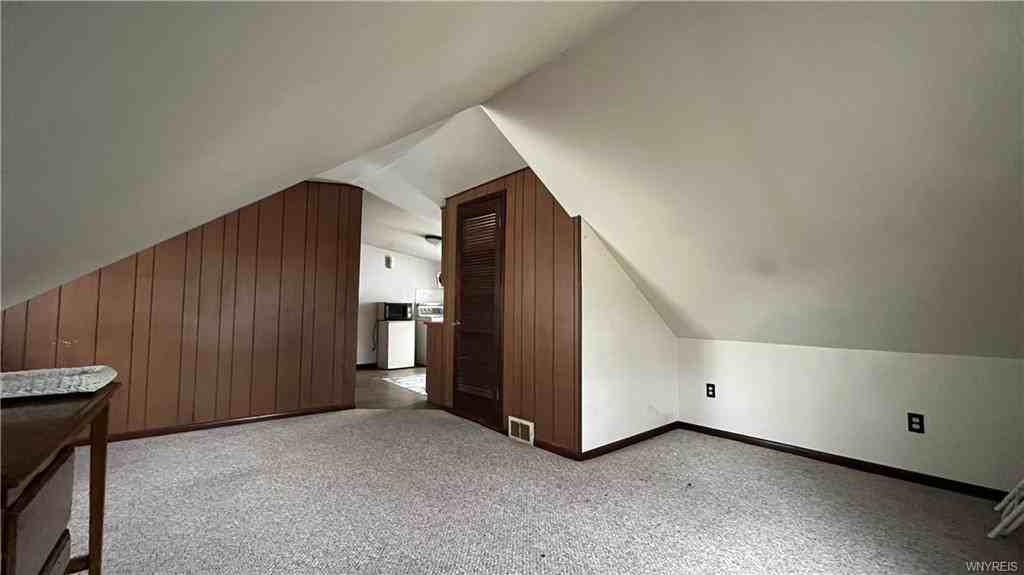 2234 Willow Ave Apt 2 - Photo 2 of 11