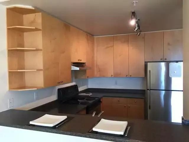 619 Victoria St #404 - Photo 2 of 9