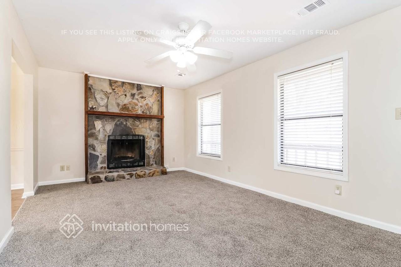 3667 Waverly Oaks Way - Photo 5 of 19