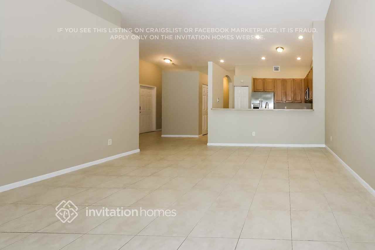 303 E Coral Trace Cir - Photo 6 of 17