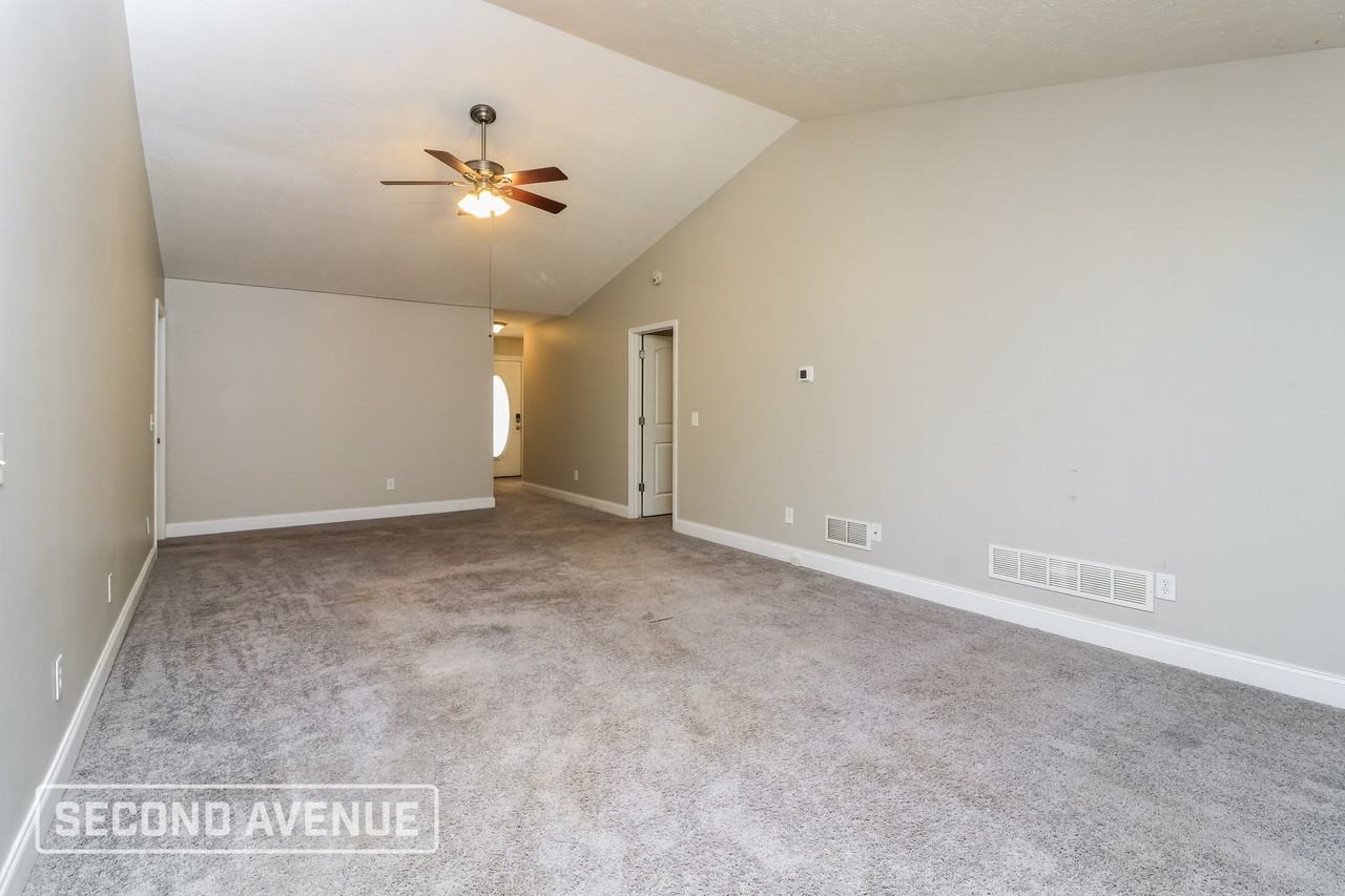 273 Patriot Dr - Photo 5 of 28