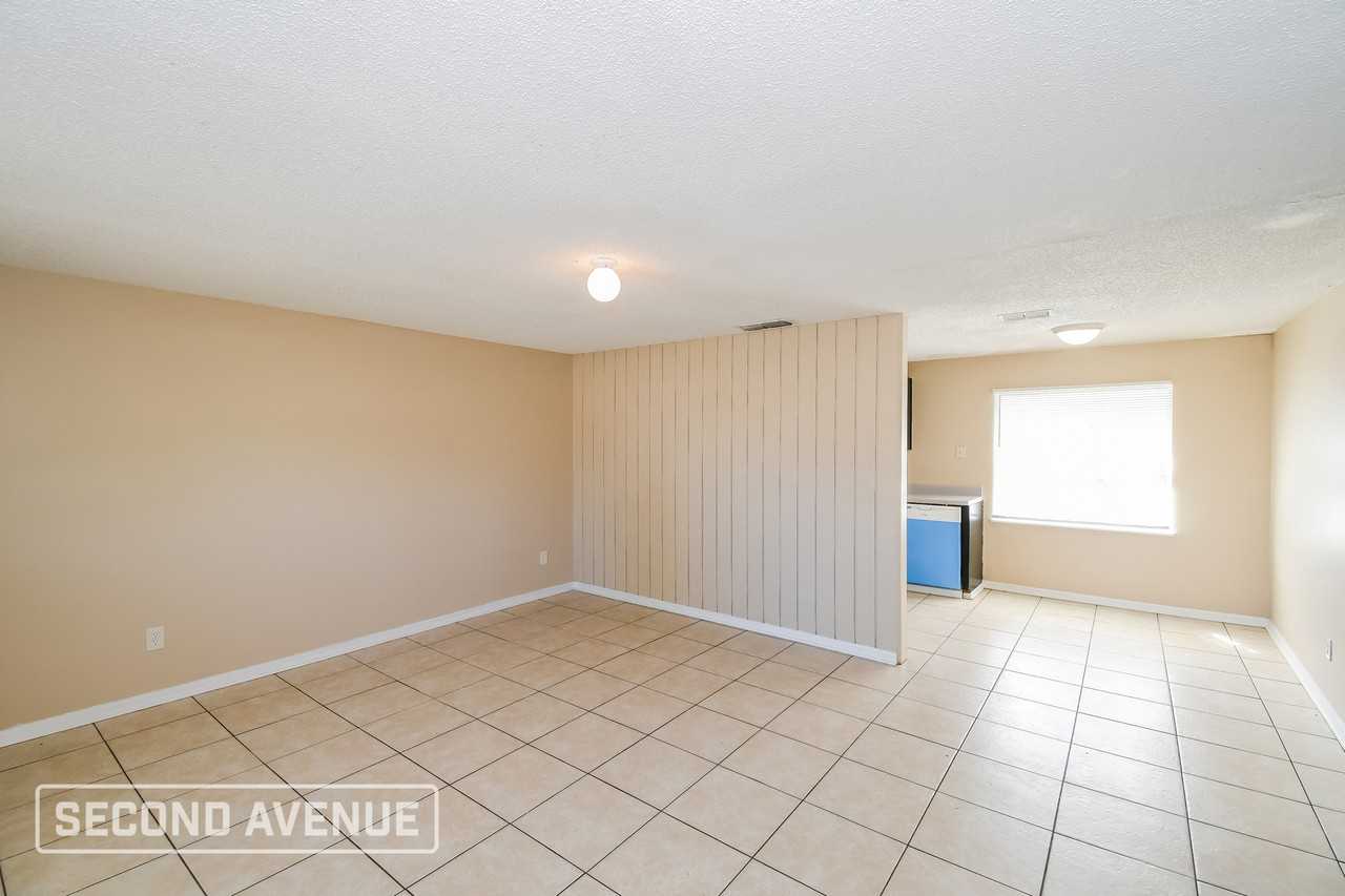 10966 Whitly Ct - Photo 7 of 24