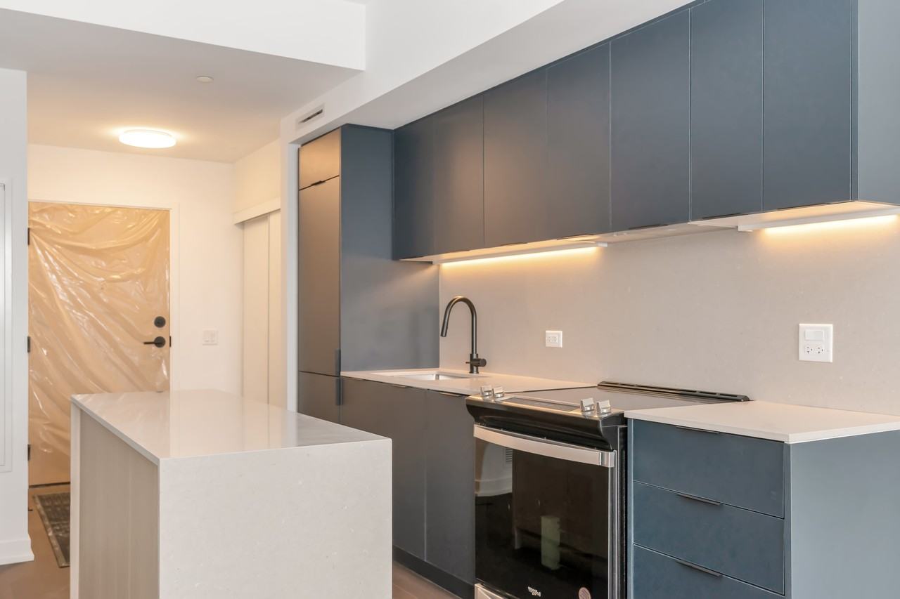 31 Huron Street #313 - Photo 3 of 10