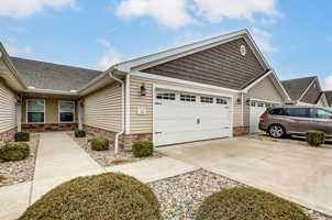 featured image of 7128 Triumph Ln #35
