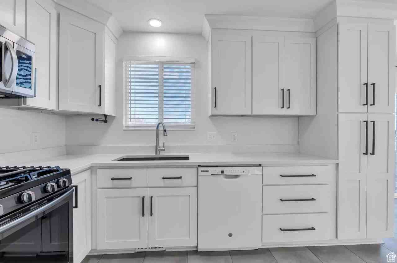 1394 W 6235 S - Photo 3 of 15