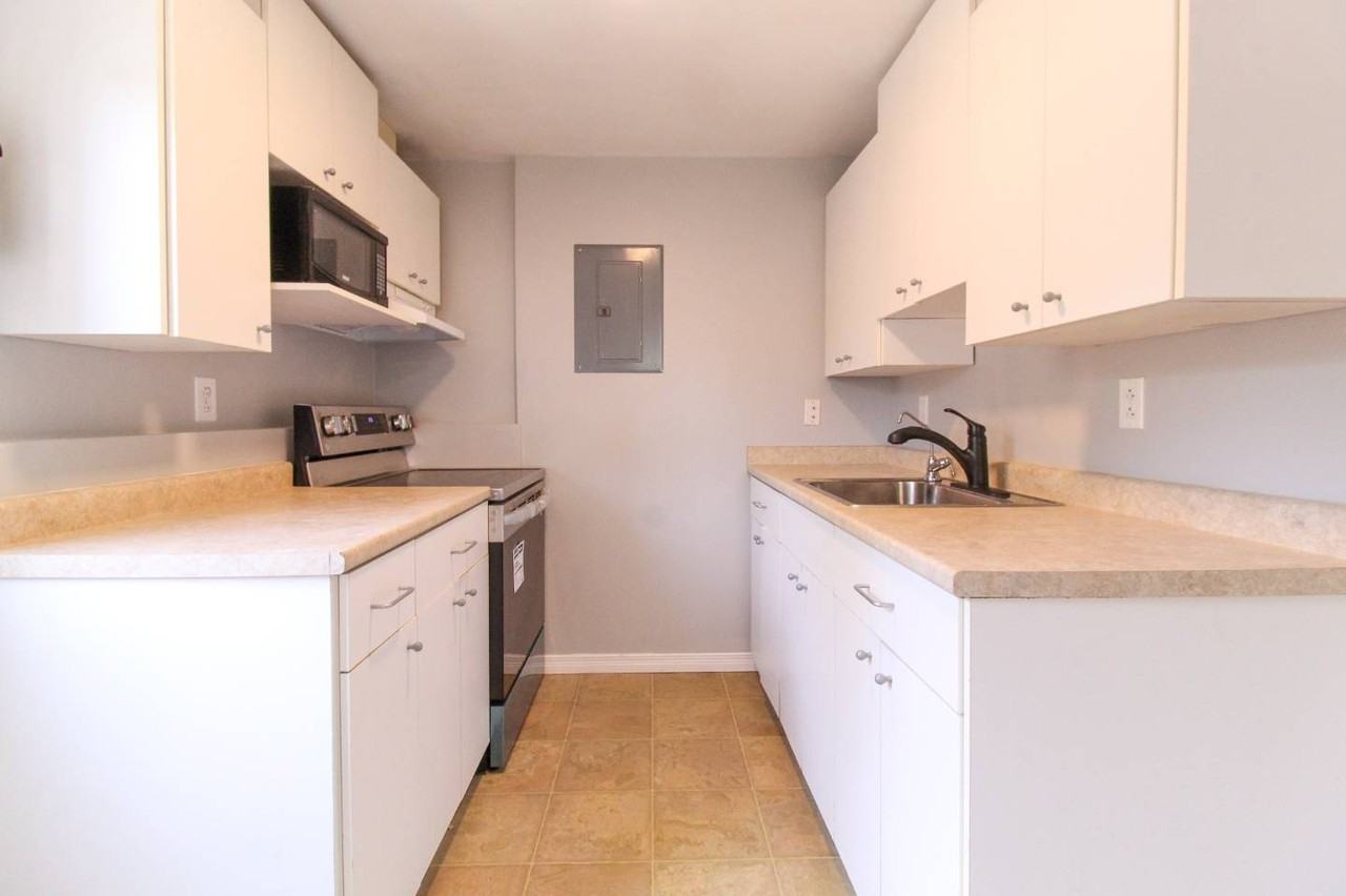 64 Fifth Avenue - Photo 2 of 7