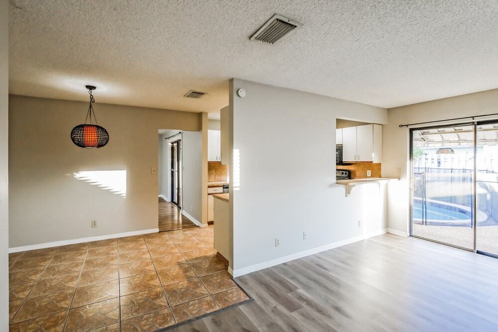 7686 Nw 21st Ct - Photo 6 of 16