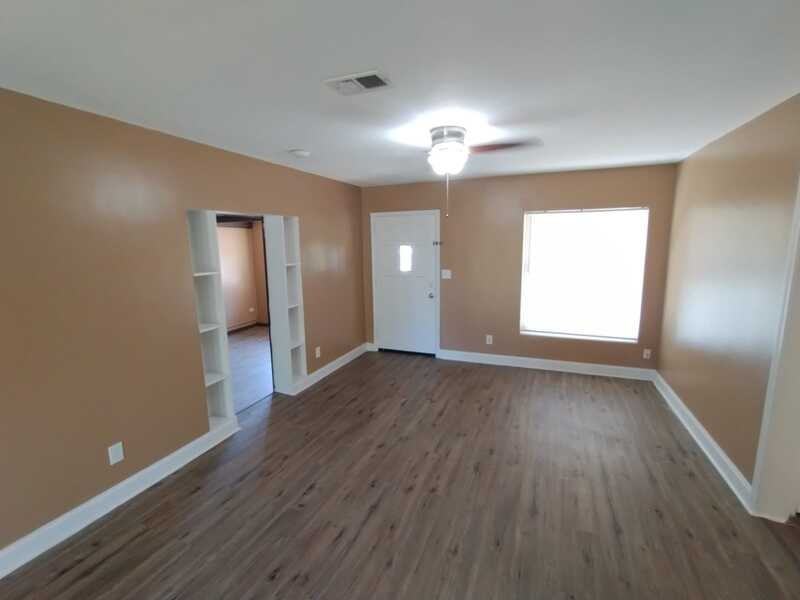 5247 Lexington Ave - Photo 3 of 17