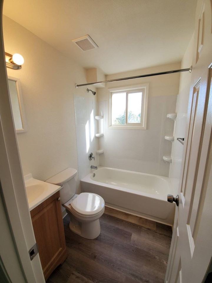 7865 Valley Rd - Photo 6 of 16