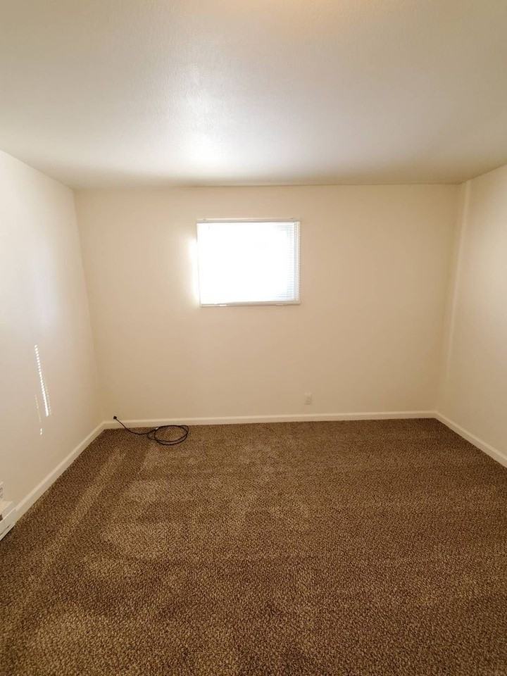 7865 Valley Rd Ne - Photo 6 of 12