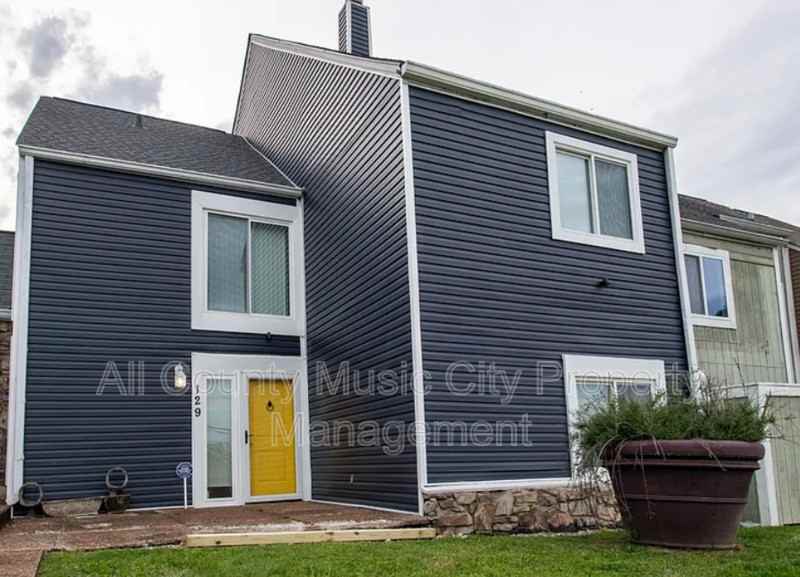 129 Hermitage Woods Dr