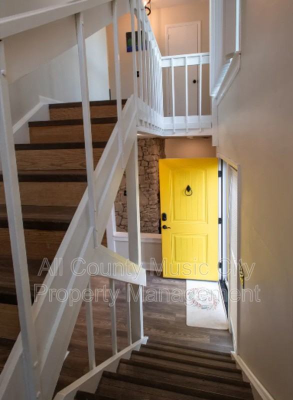 129 Hermitage Woods Dr - Photo 6 of 15