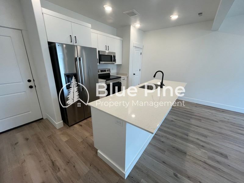 1203 Ashlyn Way #202 - Photo 3 of 18