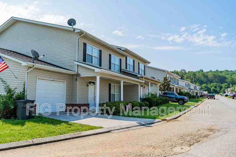 133 Stone Gate Cir - Photo 3 of 26