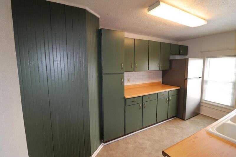 526 Madison St - Photo 2 of 26