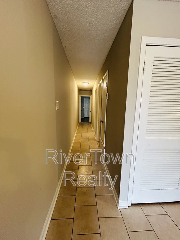 679 N Holmes St - Photo 5 of 10