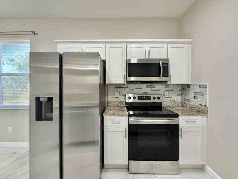2 W Orange St - Photo 5 of 50