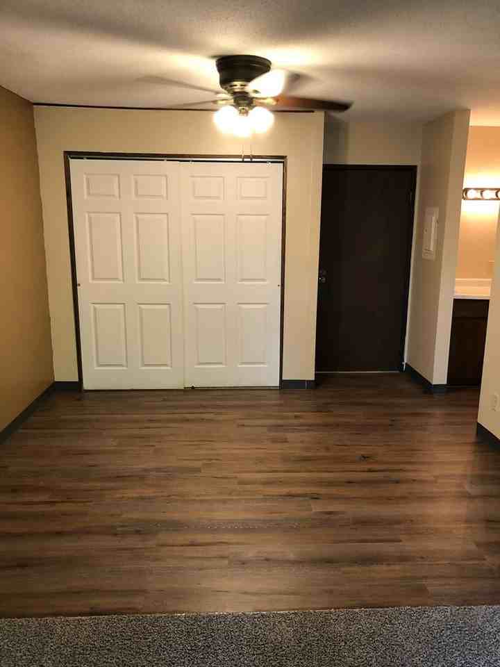 515 Calhoun Place - Photo 7 of 12
