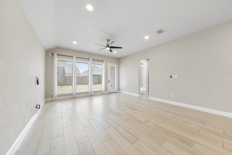 9422 Iron Keeper - Photo 6 of 32