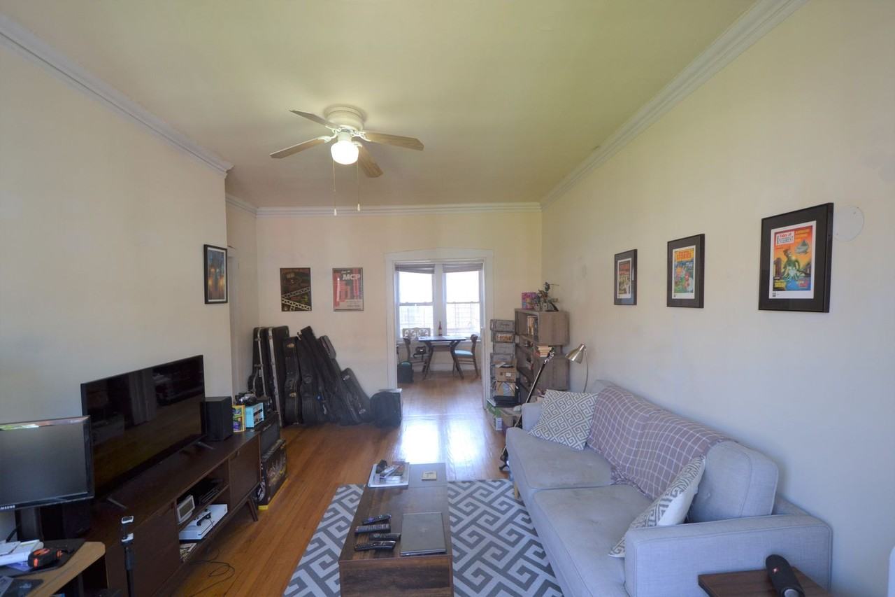 4400 WINCHESTER - Photo 4 of 13