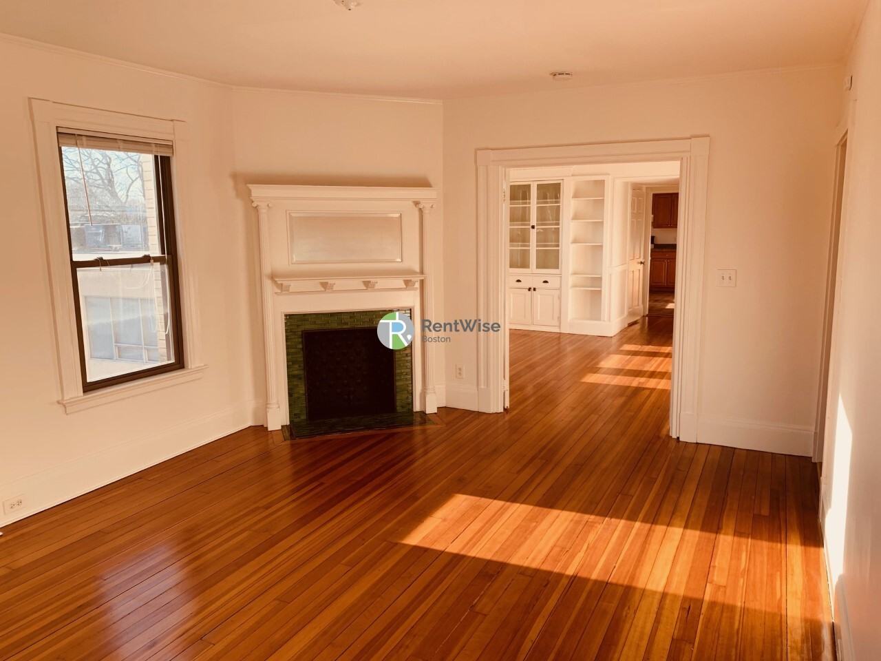 337 Washington St #5 - Photo 4 of 11